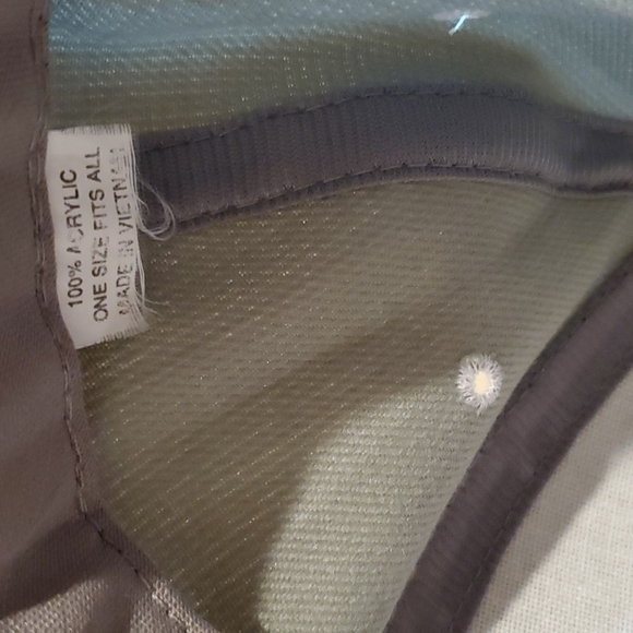 New York grey  Ball cap  preowned great condition one size  adjustable - Picture 3 of 5